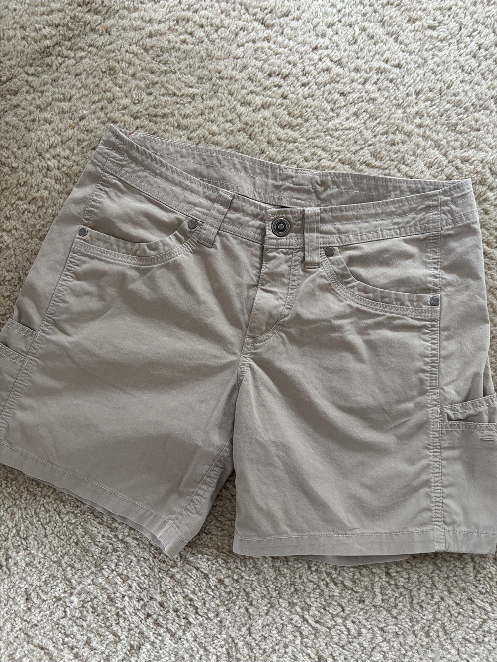Women’s Kuhn Beige Shorts - Lightweight Casual Style - size 4